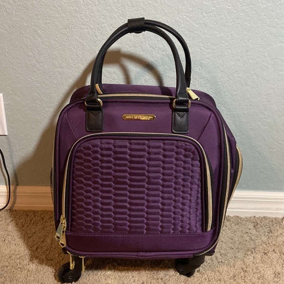 Like new Aimee kestenberg Florence 16” Twill 4-Wheel Underseat carry on - Picture 13 of 16